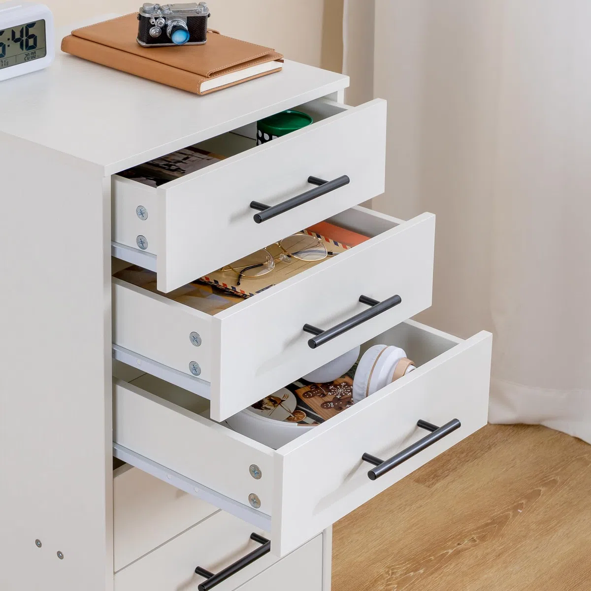 HOOBRO Cajonera con 7 Cajones, Archivador, Archivador de Madera, Armario de Oficina con Cajones, Armario de Almacenamiento, para Oficina en Casa, Montaje Sencillo, Blanco EWT07WJ01