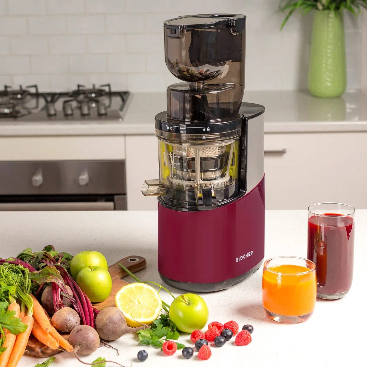 Extractor de jugo BioChef Atlas Whole Slow Juicer PRO – Potente motor 350 W y 40 rpm | Gran apertura 8 cm x 8 cm | Versátil: jugo, sorbets, mantequillas de nuez (plateada)