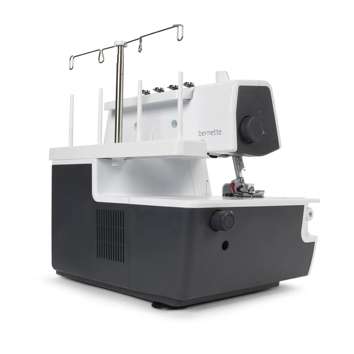 Bernette 44 Funlock | La máquina de overlock económica para principiantes incluye 15 puntadas