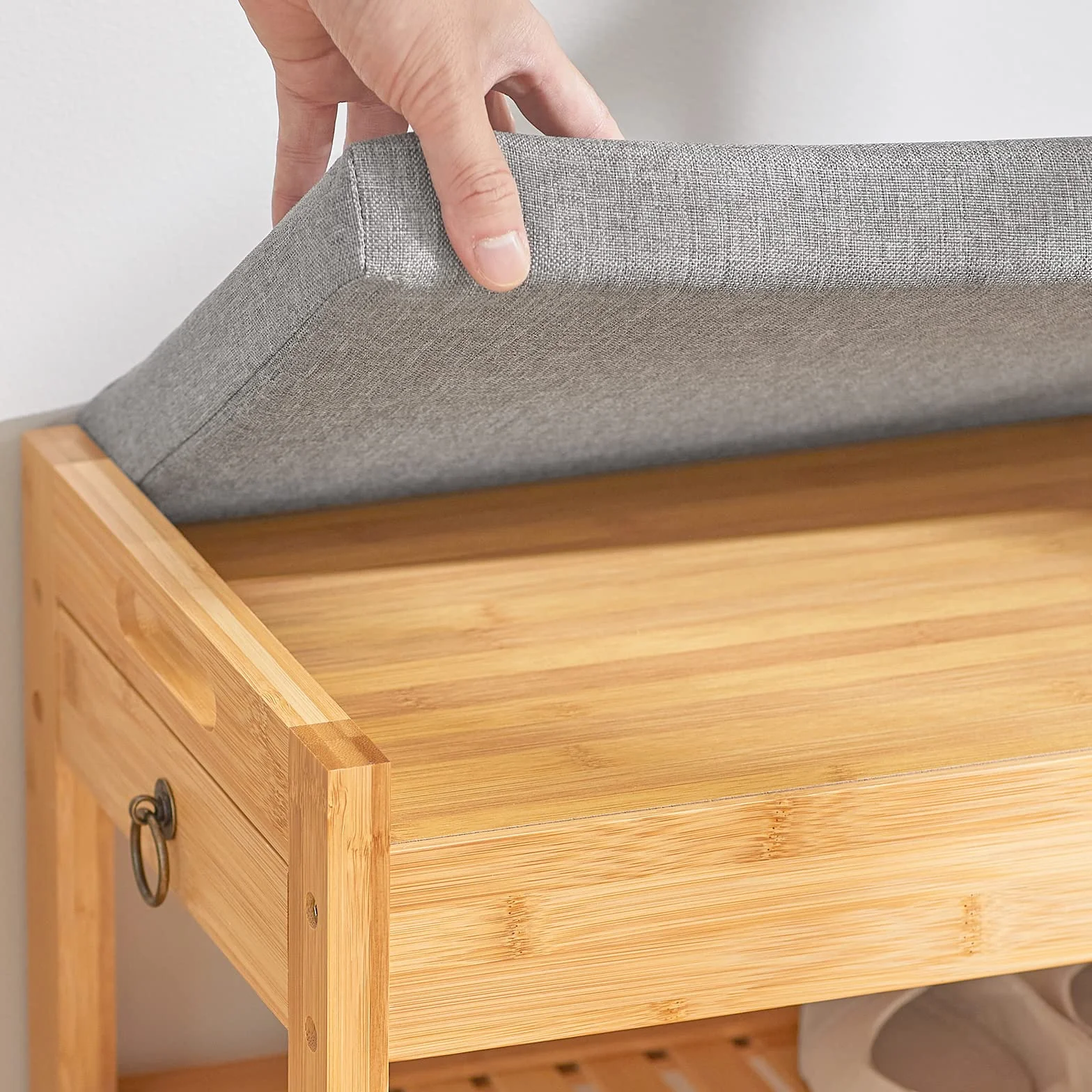 SoBuy Zapatero con Asiento y Cajón - Banco Zapatero Entrada Recibidor con Estantes de Almacenaje - Banco Madera Compacto para Dormitorio o Pasillo - 50x30x46 cm, Soporta 150 kg, Modelo FSR49-N