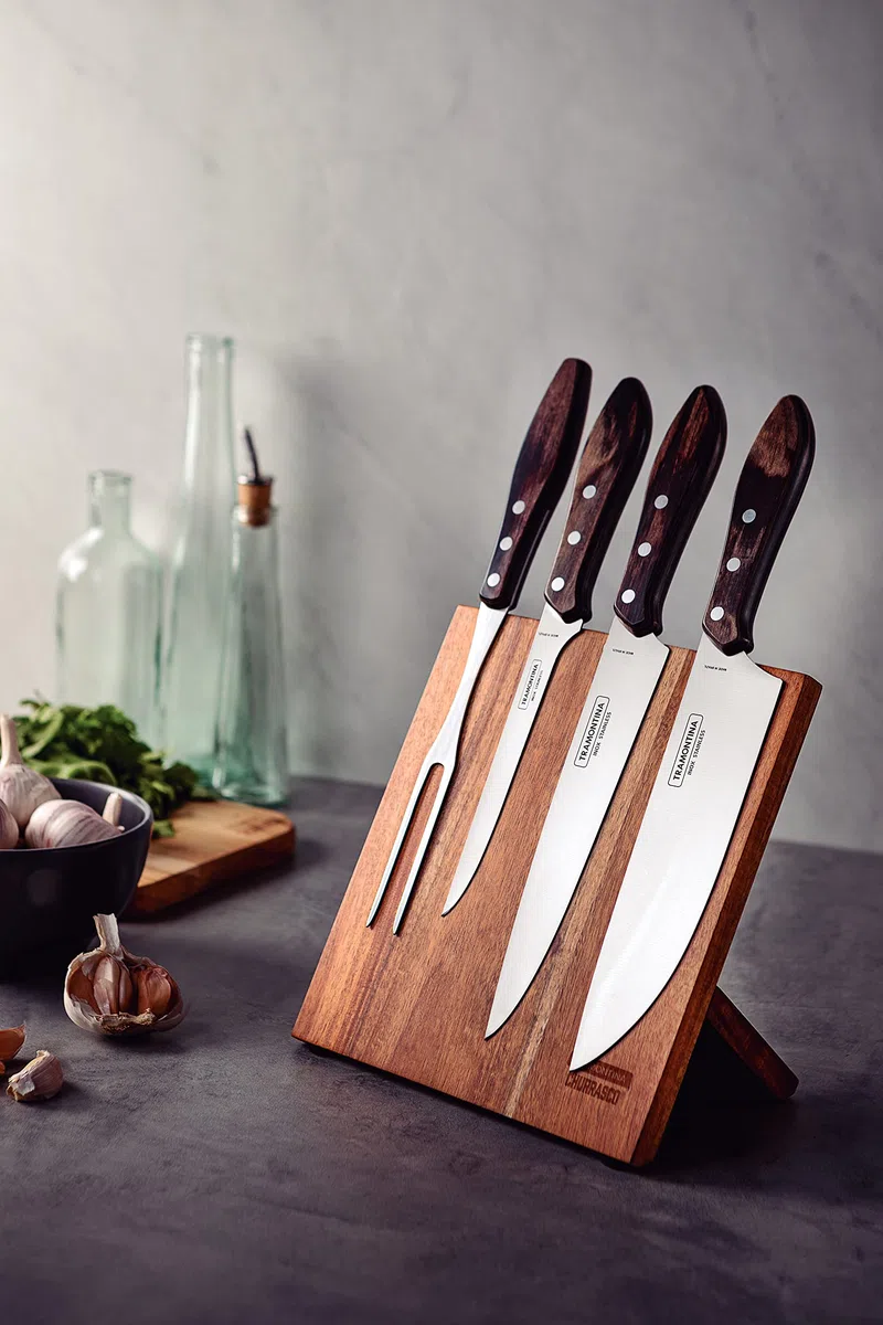 TRAMONTINA - Juego Churrasco, para Asado, en Acero Inoxidable y Mangos de Madera Polywood en Color Castaño, Cubiertos con Remaches de Aluminio, 5 Piezas, Incluye Cuchillos, Soporte y Tenedor