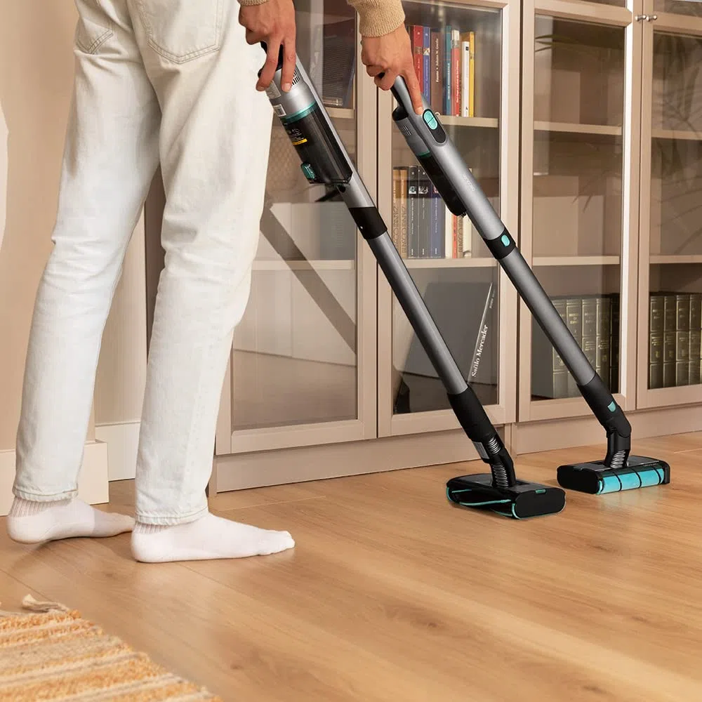 Cecotec Aspiradora Escoba sin Cable Ultraligera - Scoba 2100 Twice. 210W y 20 kPa, Motor Digital Brusless, Autonomía 45 mins, Cabezal Motorizado Omnidireccional con Doble Cepillo, 2 Accesorios