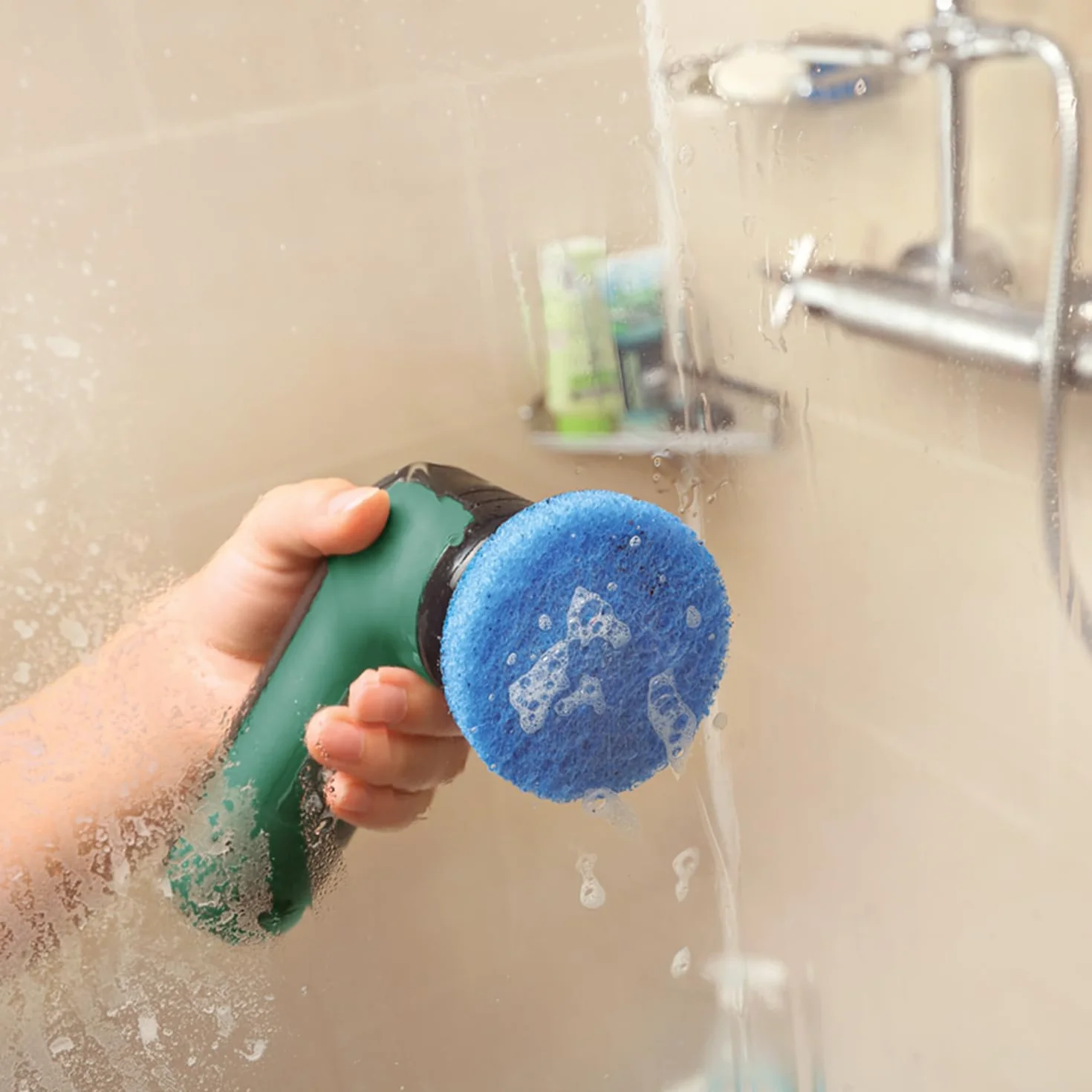 Bosch Juego de Cepillo de Limpieza eléctrico UniversalBrush (Azulejos de baño, hornillos de Cocina, ollas y sartenes; 10 Accesorios de Limpieza incluidos; batería de 3,6 V integrada; Cable Micro USB)