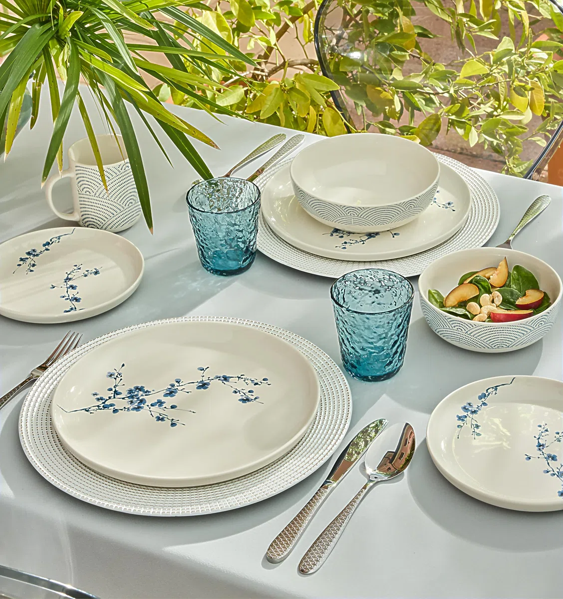 Tognana Edge Oriental, Servicio de platos 18 piezas para 6 personas, Porcelana, Blanco/Azul