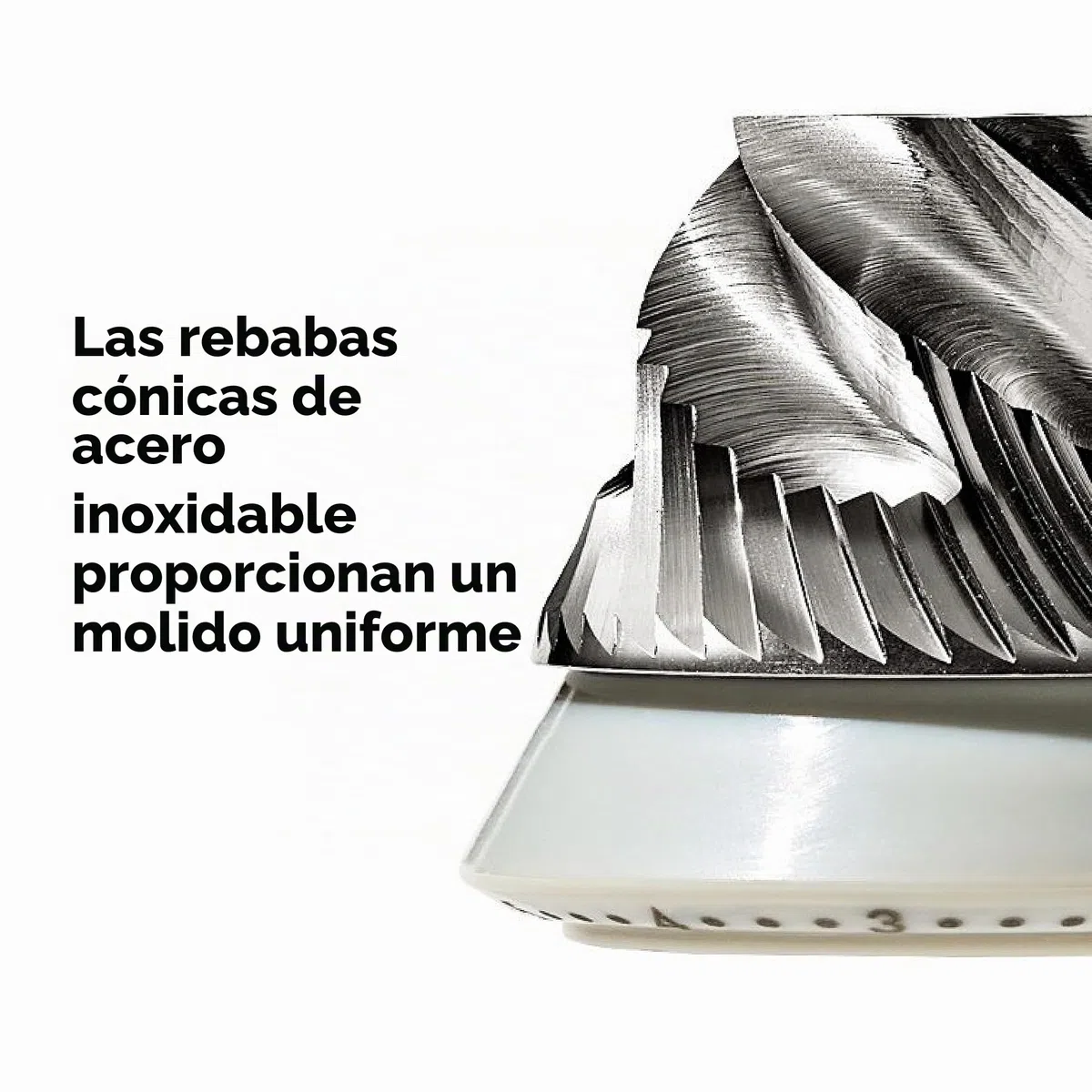 OXO Brew Molinillo de café manual – rebabas cónicas de acero inoxidable, 40 configuraciones de molienda, compacto y portátil, mango cómodo, tolva de fácil llenado