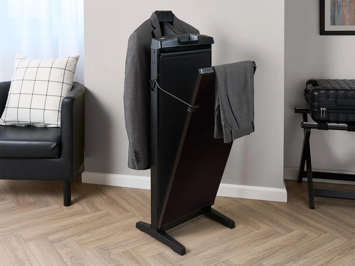 Corby 7700 - Prensa para pantalones, madera de fresno, enchufe europeo