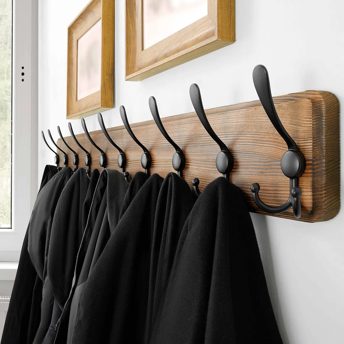 SKOLOO Percheros Pared Madera con 10 Ganchos- 97 cm, Pino, Perchero de Pared para Entrada Recibidor Dormitorio Salon, Marrón