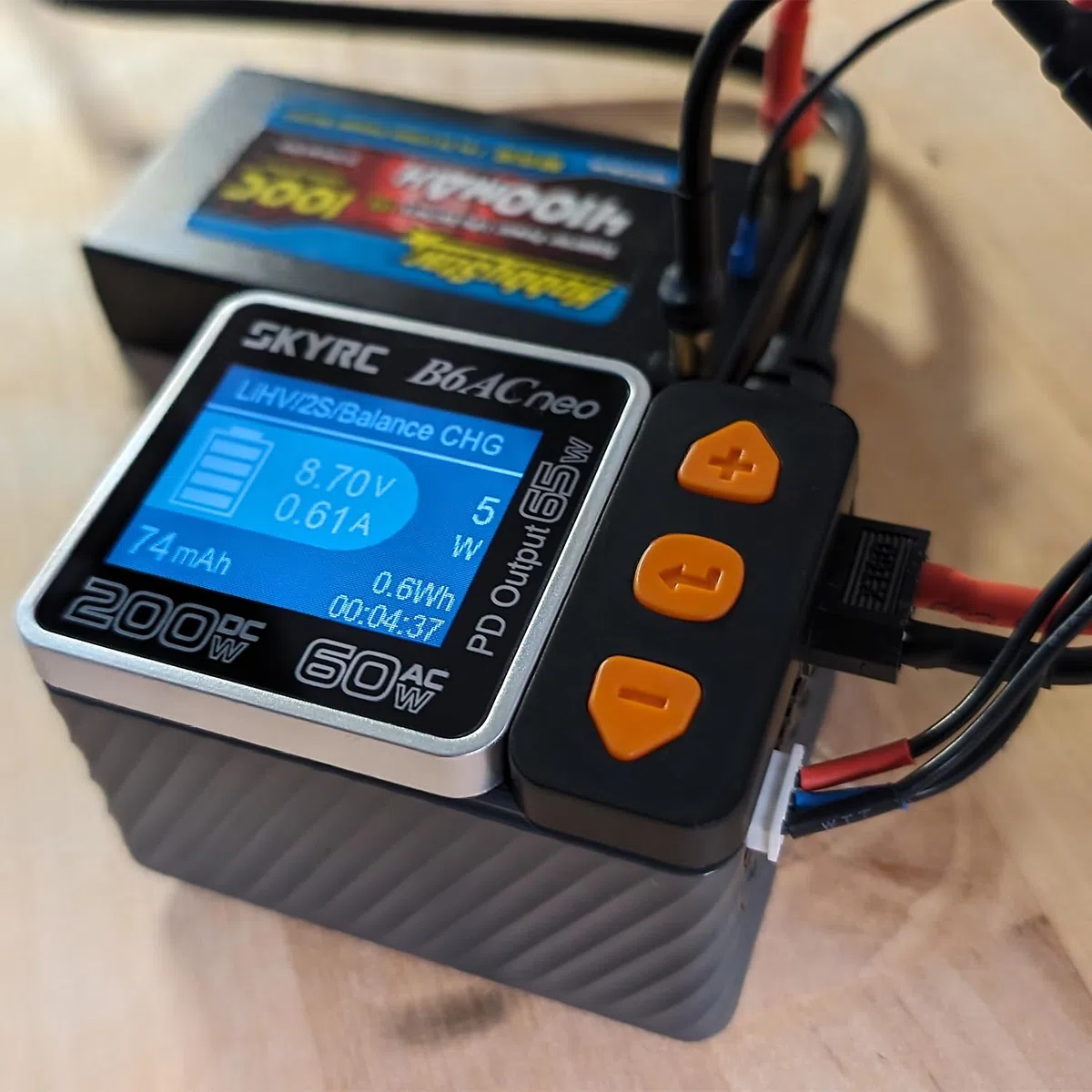 SKYRC Cargador Neo B6AC, 2000W, 17A, USB, Negro, Portátiles, Tablets