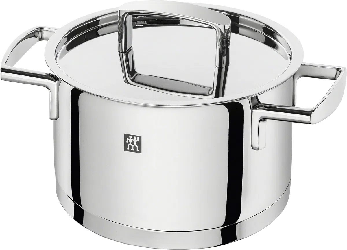 ZWILLING Batería de Cocina de 5 Piezas, 4 Tapas, Apto para Inducción, Acero Inoxidable, Passion, Color Gris Brillante, Ø 16cm, Ø 20 cm, Ø 24 cm, Ø 28 cm