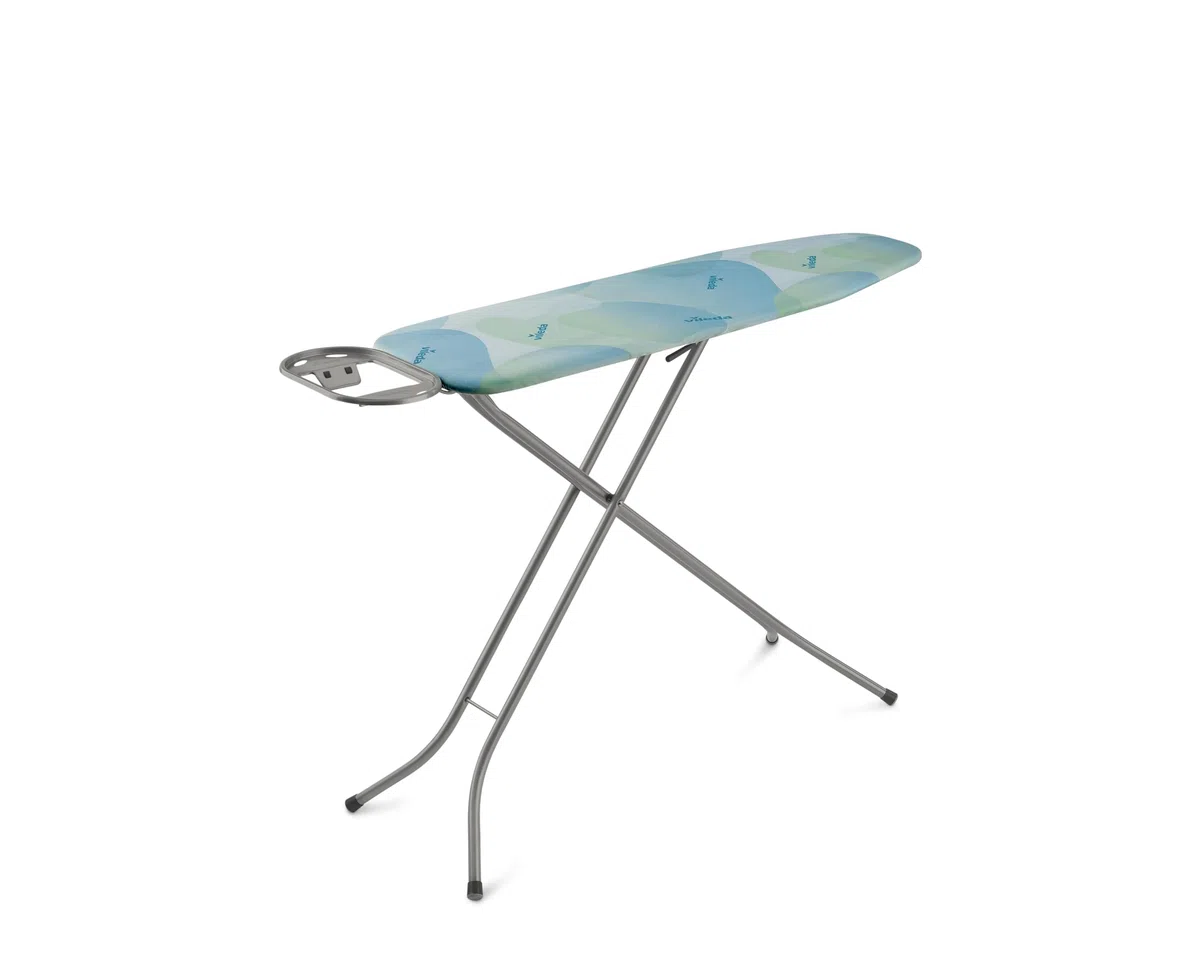 Vileda Smart - Tabla de planchar con patas antideslizantes, óptimo para espacios reducidos, Lava azul, altura ajustable hasta 91 cm. Dimensiones: 114 x 34 cm. Dimesiones plegada: 157cm