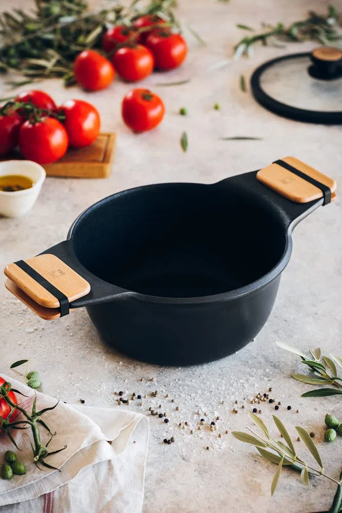 BRA Market | Cacerola alta 20 cm, Aluminio Fundido con Antiadherente, sin PFOA, Apta para todo tipo de cocinas incluida Inducción