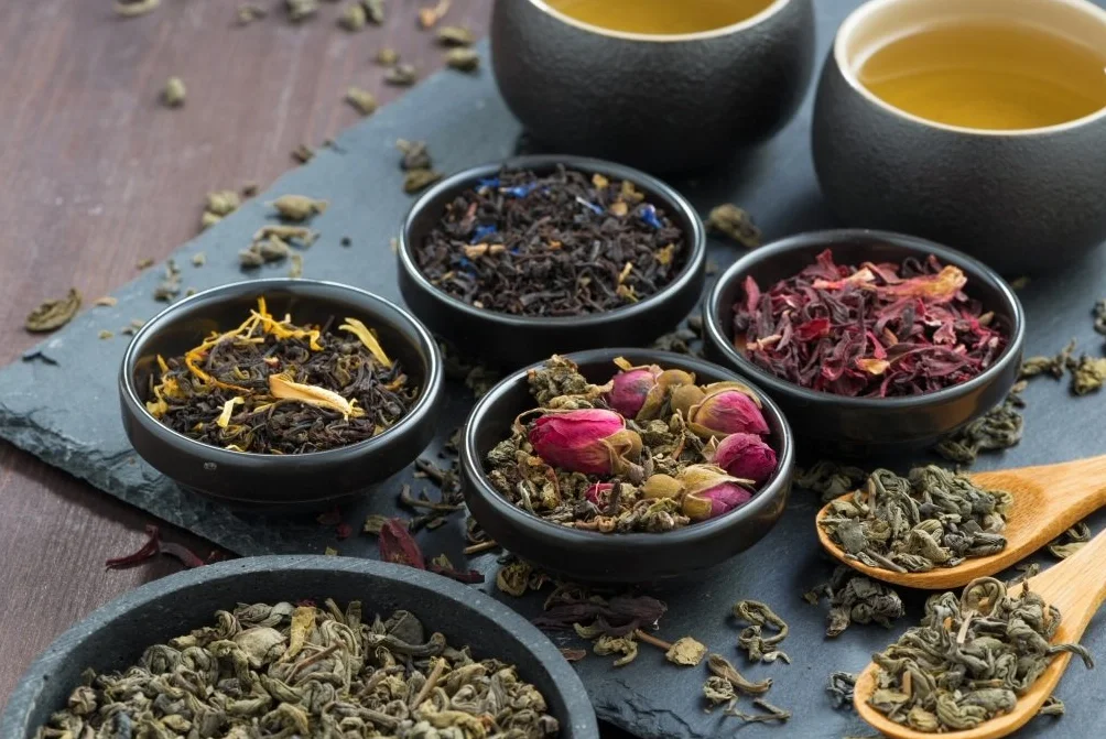 Senya Máquina de Té Tea Time, Tetera Eléctrica Compatible Con Té Suelto O En Bolsita, Roja