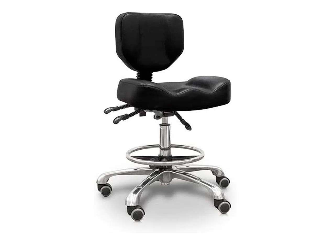 QUIRUMED Taburete hidráulico con Respaldo, Asiento reclinable y reposapiés, Color Negro, tapizado en Polipiel, Acero Cromado, Antideslizante, Ergonómico