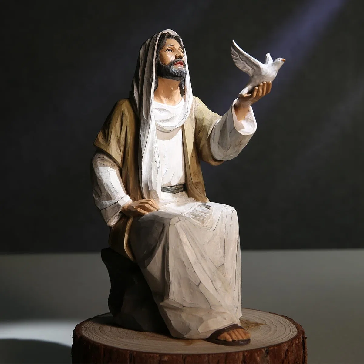 Estatua de Jesucristo con Paloma, Figura Religiosa Pintada a Mano, Estatua de Resina de Jesús sobre Roca de 7 Pulgadas para decoración Cristiana Moderna del hogar