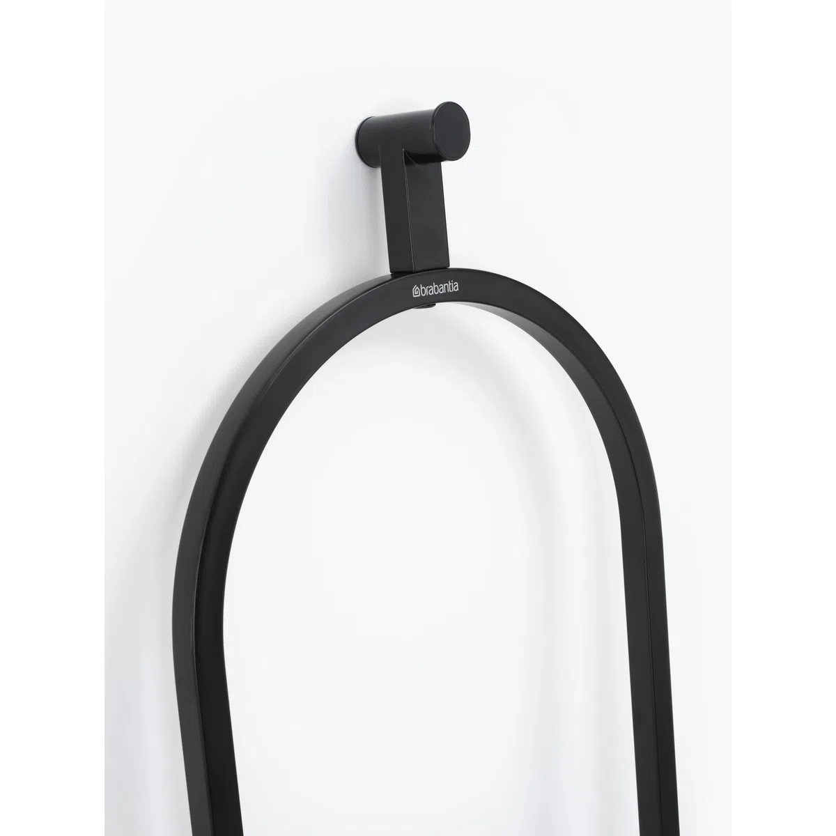 Brabantia - Galán de Noche Linn - Perchero multiusos - Colgar, airear o secar - con gancho para colgar - Compacto - Riel para ropa o toallas - Accesorio para el hogar - Negro Mate