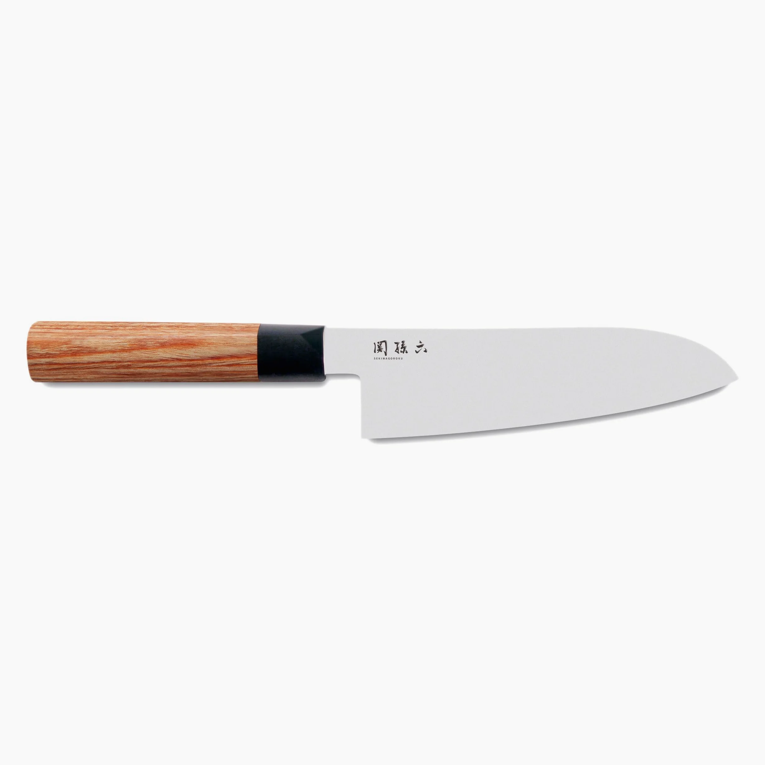 KAI Seki Magoroku Redwood Cuchillo Santoku con hoja de 17,0 cm - Acero inoxidable 1K6 con 57 (±1) HRC - Hoja pulida de alto brillo - Mango de madera de Pakka Red Wood - Hecho a mano en Japón
