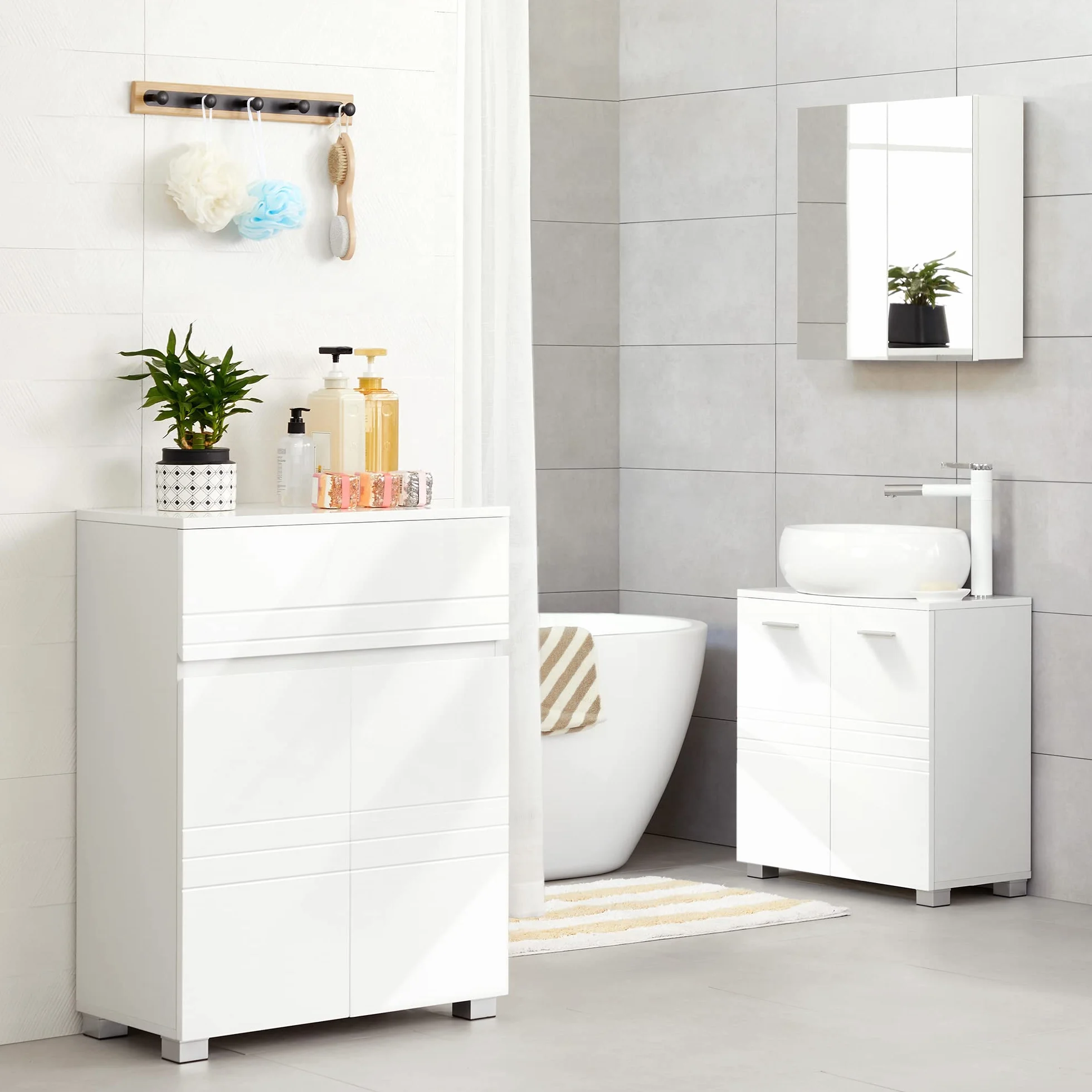 VASAGLE Armario de baño, Mueble de baño, con Doble Puerta, Estante Ajustable, para Pasillo, Entrada, 60 x 30 x 80 cm, Blanco BBK140W01