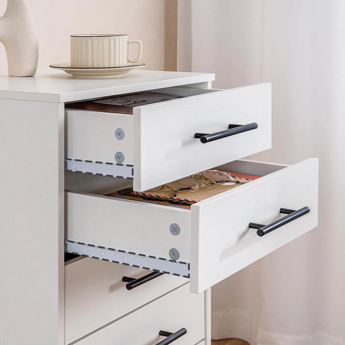 HOOBRO Cajonera con 7 Cajones, Archivador, Archivador de Madera, Armario de Oficina con Cajones, Armario de Almacenamiento, para Oficina en Casa, Montaje Sencillo, Blanco EWT07WJ01