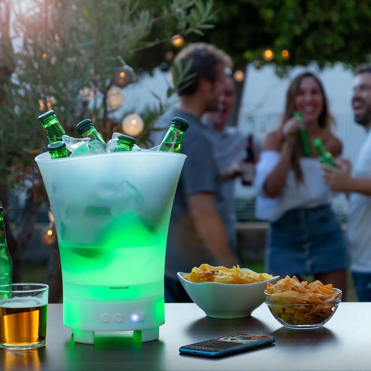 InnovaGoods Cubitera LED con altavoz recargable, cubitera con Luz LED / 7 colores y 5 modos de iluminación, cubiteras para botellas, resistente al agua IPX4.