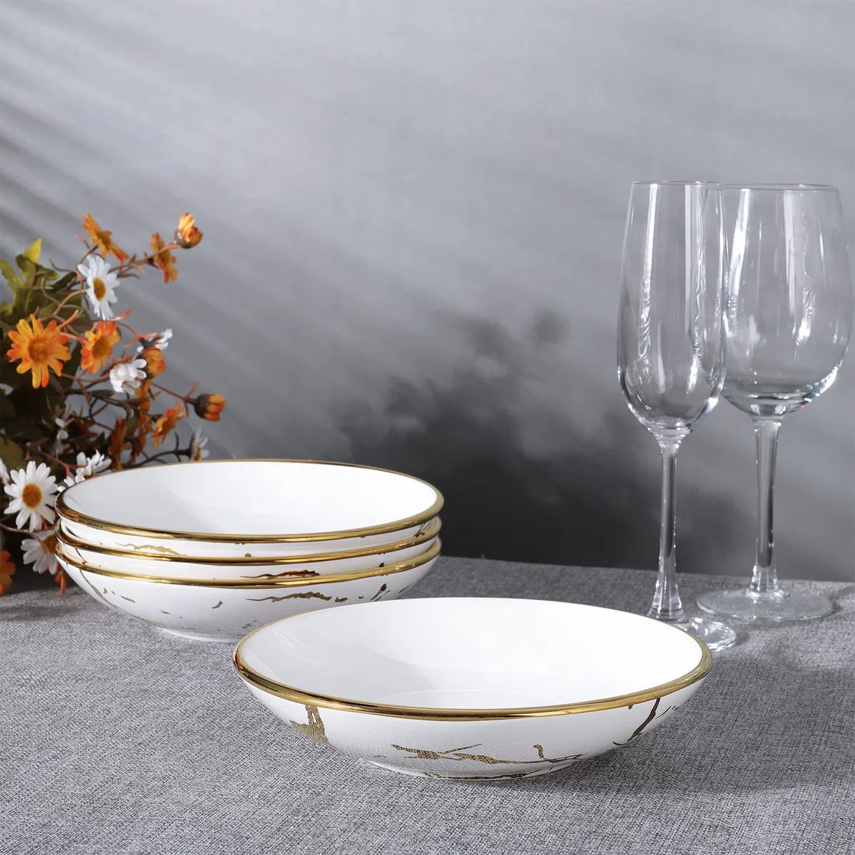 fanquare Juego de 4 Cuencos de Pasta de Porcelana de Mármol, Cuenco de Ensalada de 500 ml con Ribete Dorado, Apto para Lavavajillas y Microondas