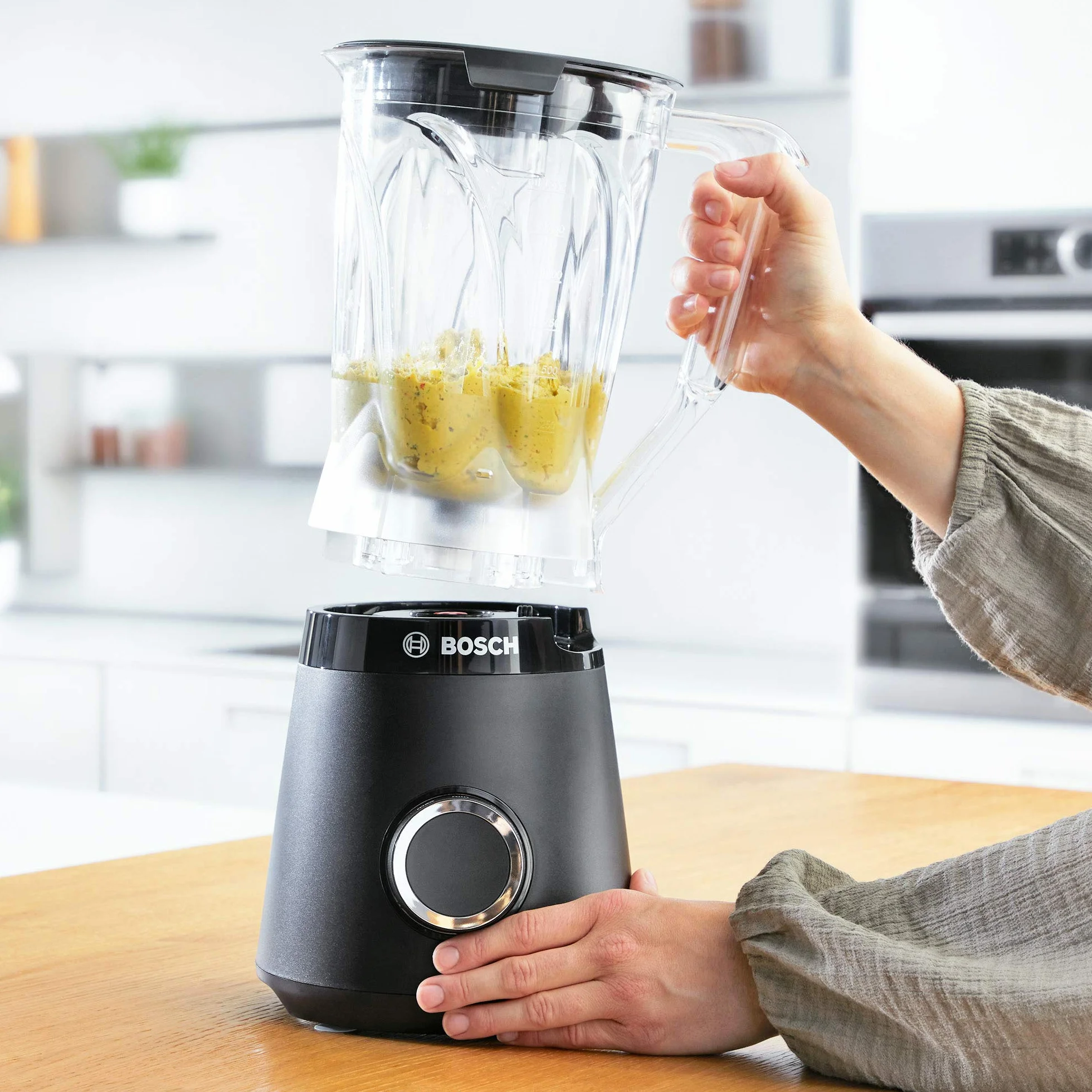 Bosch - Batidora de vaso, VitaPower, Serie 4, 1200W, Jarra Tritán, Botella ToGo, Negro, MMB6141B