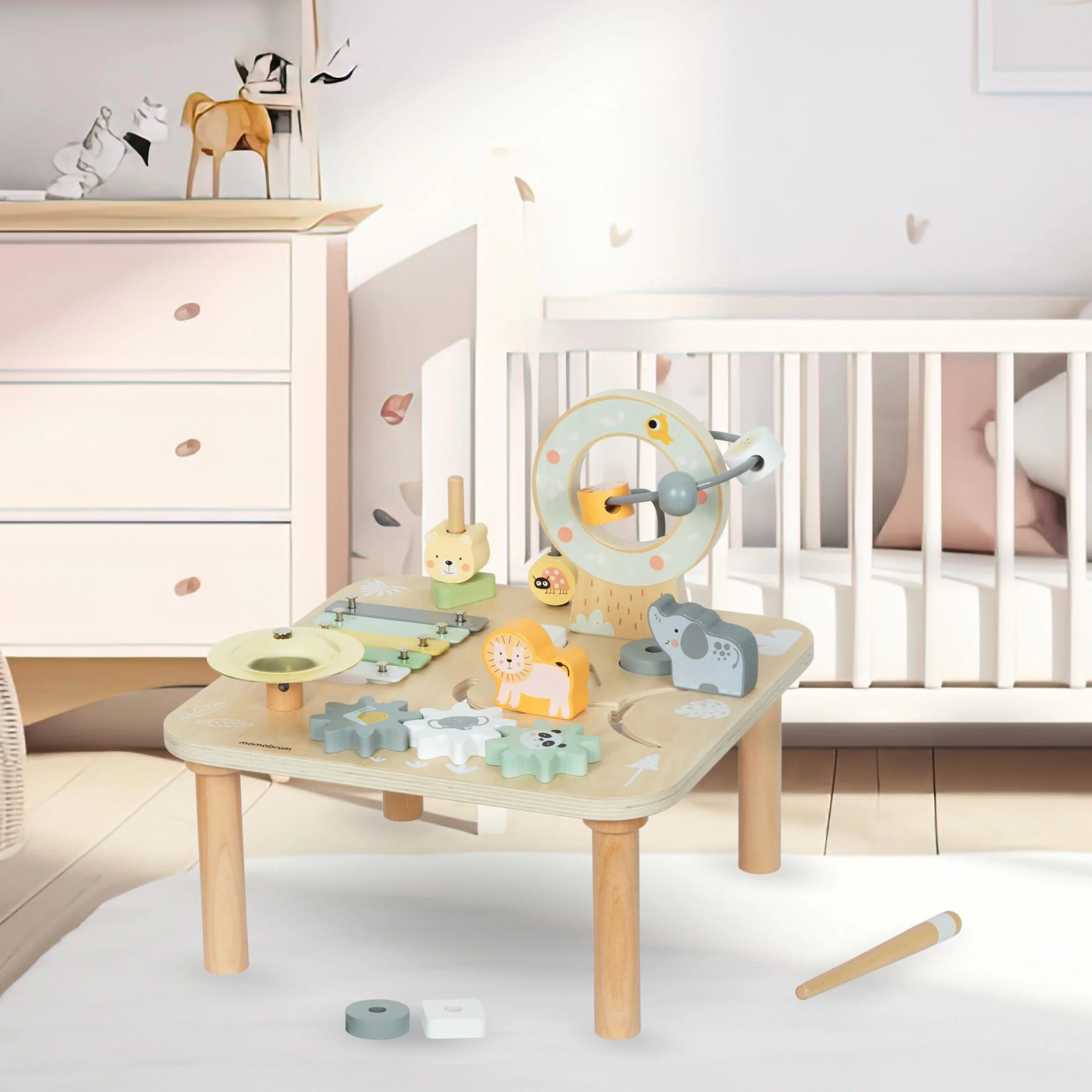 mamabrum Mesita educativa de Madera para niños – Juguete Musical 7 en 1 con murciélagos y Gong, Ruta motora, Rompecabezas sensorial de temática de la Selva