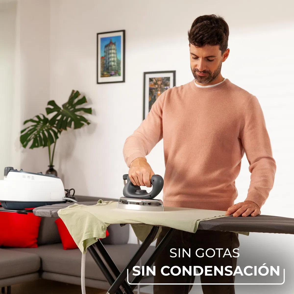 Vileda Tabla de Planchar Total Reflect Ultimate, Planchado Extra rápido, Extra Robusta, Superficie de Planchado Amplia, Altura Ajustable, Reposa Plancha XXL, Fácil de Plegar y de Guardar
