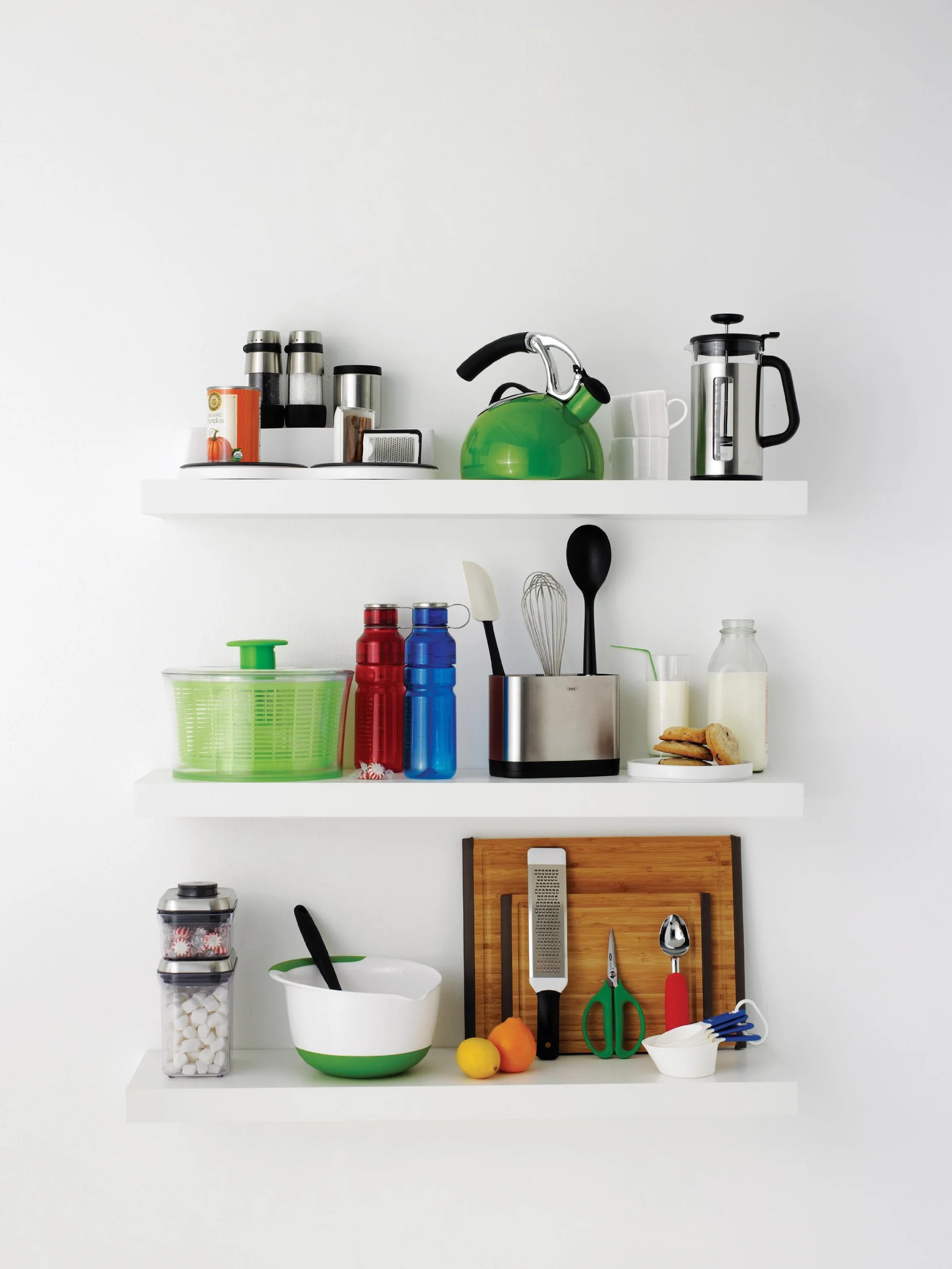 OXO Good Grips Juego de Sal y Pimienta Sin Desorden: Molinillos de Cerámica Ajustables + Botón Antideslizante + Recarga Fácil + Diseño sin Desorden para la Mesa (Juego de Molinillos de Sal y Pimienta)