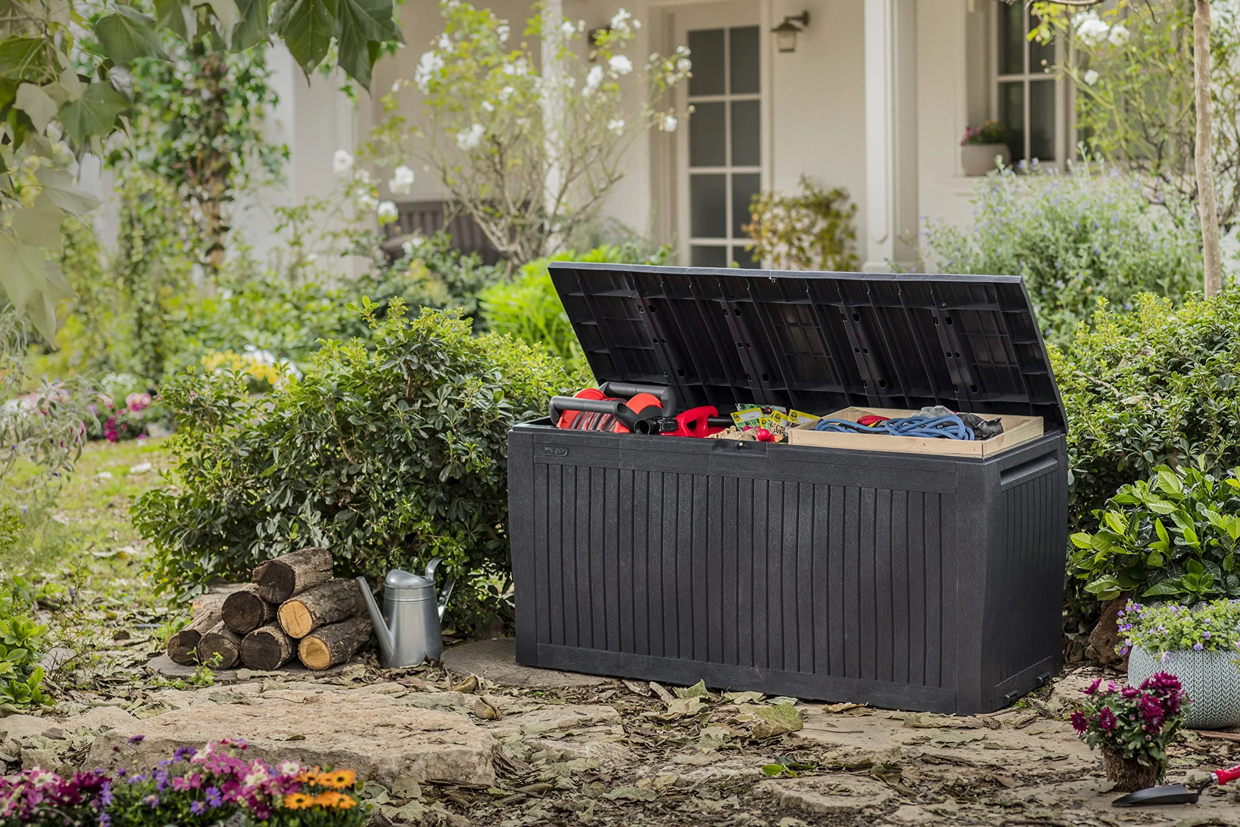Keter Comfy - Baúl de resina de 270 L, color grafito, 116,7 x 54,6 x 8,6 cm